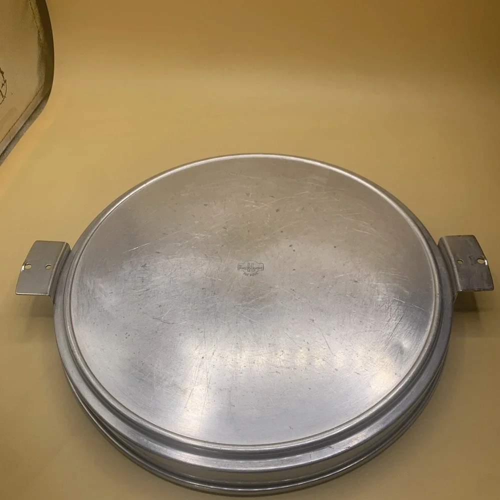 Vintage  Kromex Aluminum CAKE On The Front Base And Lid With Black Handle
